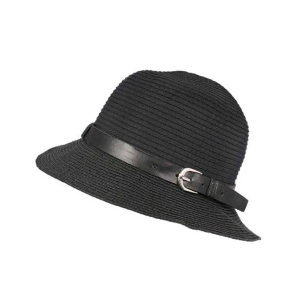Chloe Short Brim Cloche