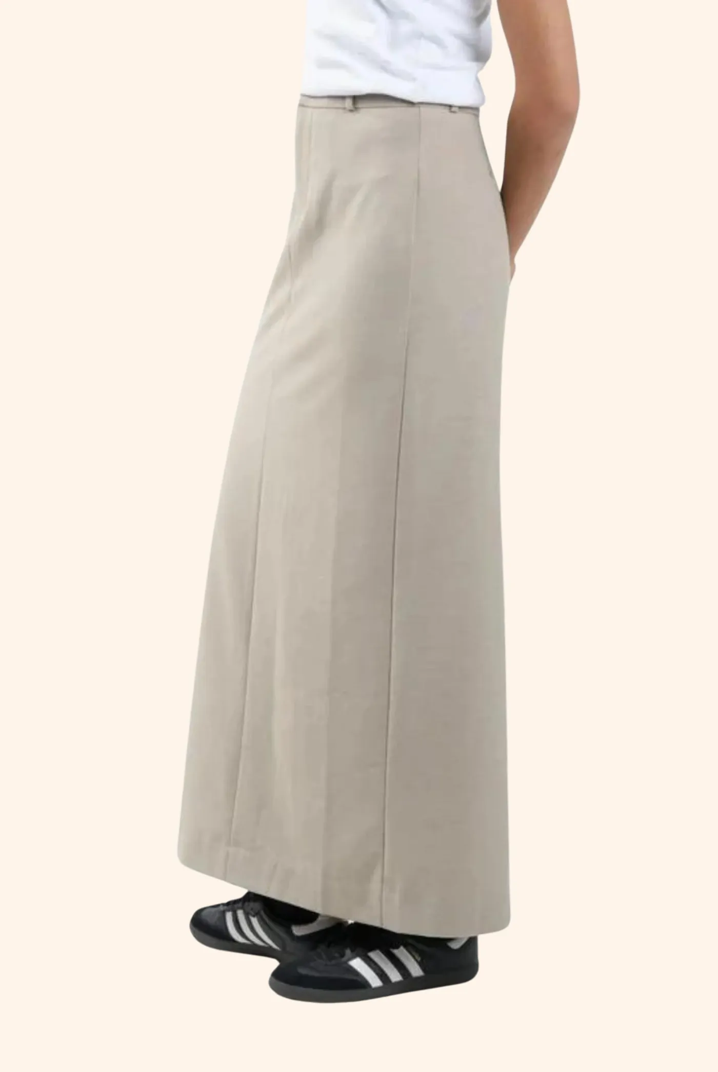 Column Suiting Skirt