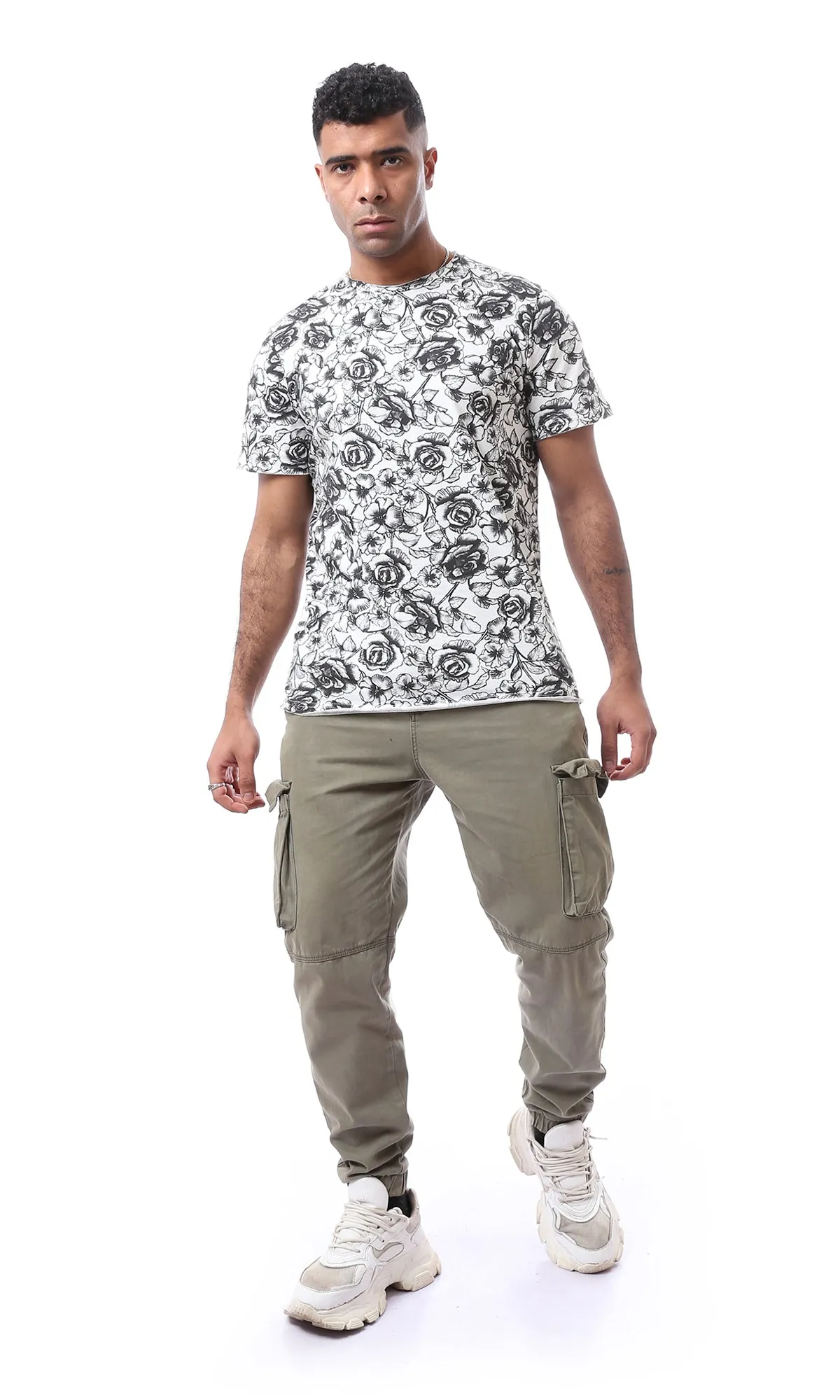 O164761 Short Sleeves Black & White Floral Cotton Tee