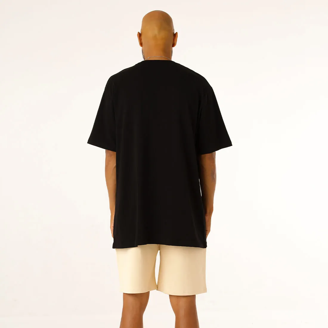 T-shirt black